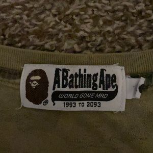 Bape T